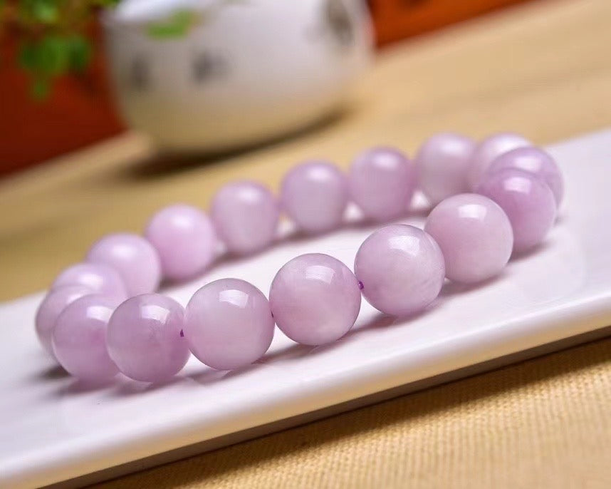 The super moist purple Kunzite single loop bracelets