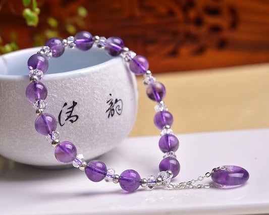 A super beautiful amethyst round bead bracelets