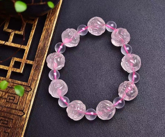 Rose quartz carved nine tailed fox bracelets