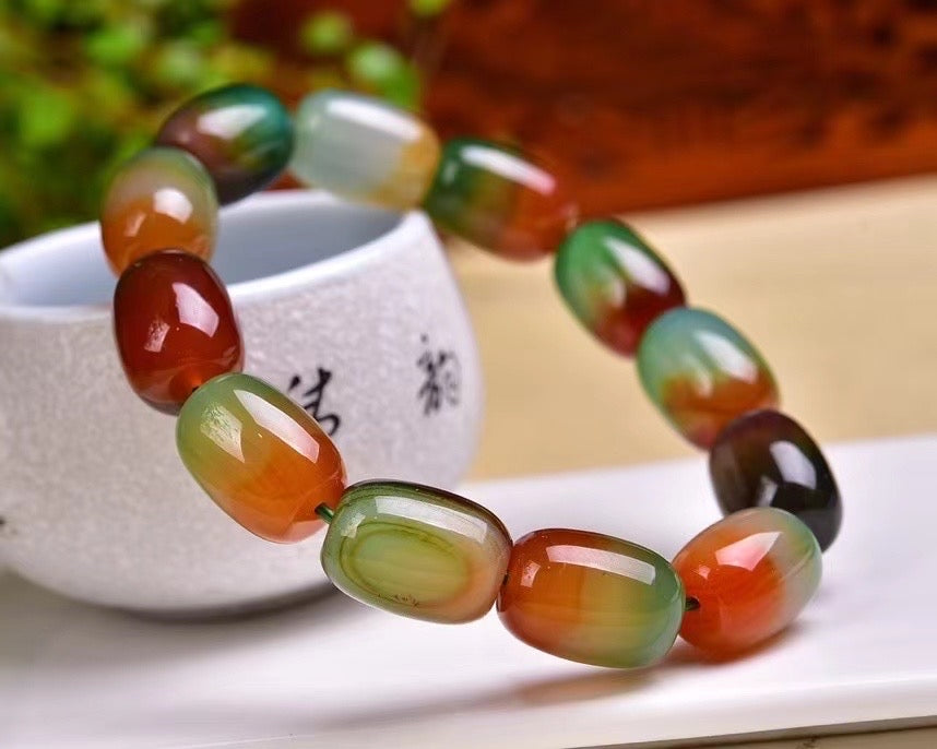 The exquisite and beautiful peacock agate drum bead single loop bracelets