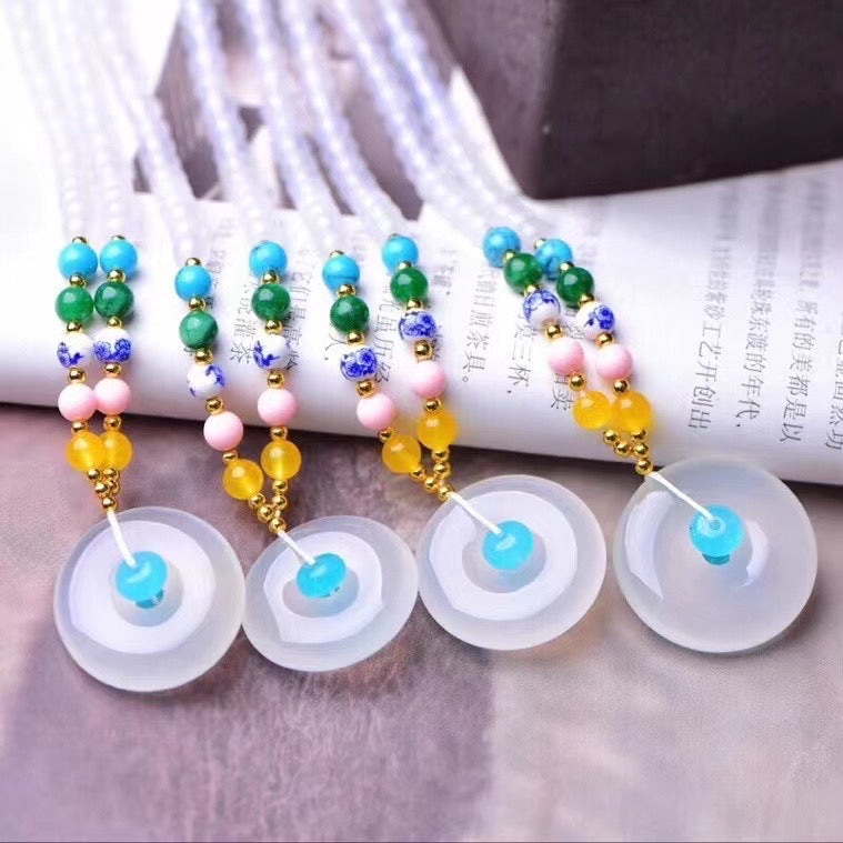 💕💕 White Ice Agate Safety Buckle Necklaces