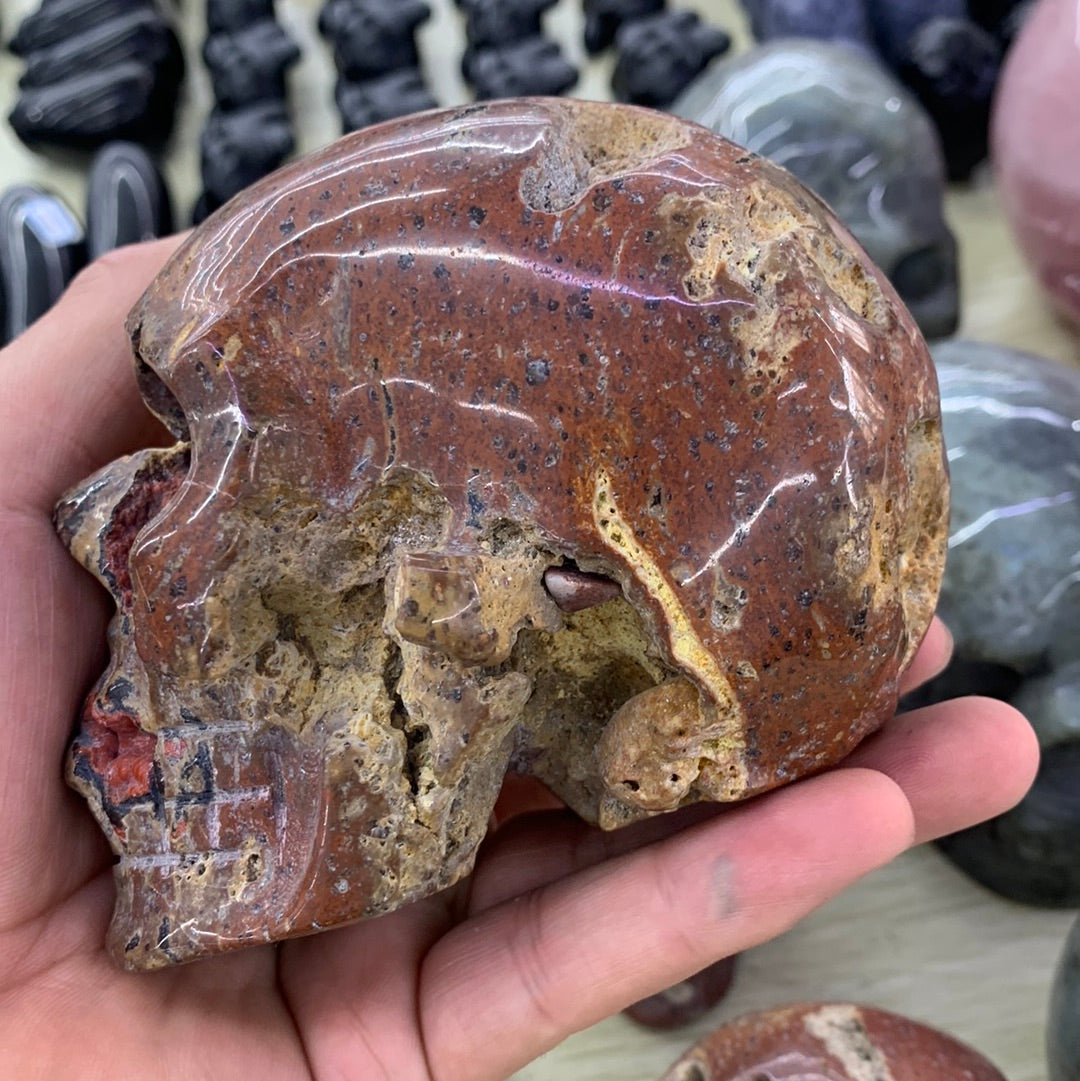 Zhanguo agate skull with geode carvings